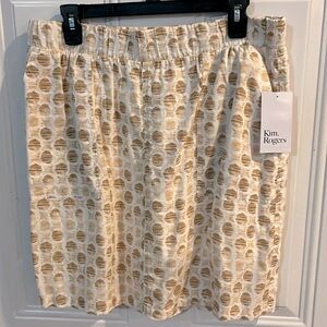 Kim Rogers, Women’s linen skirt w/soft shorts underneath